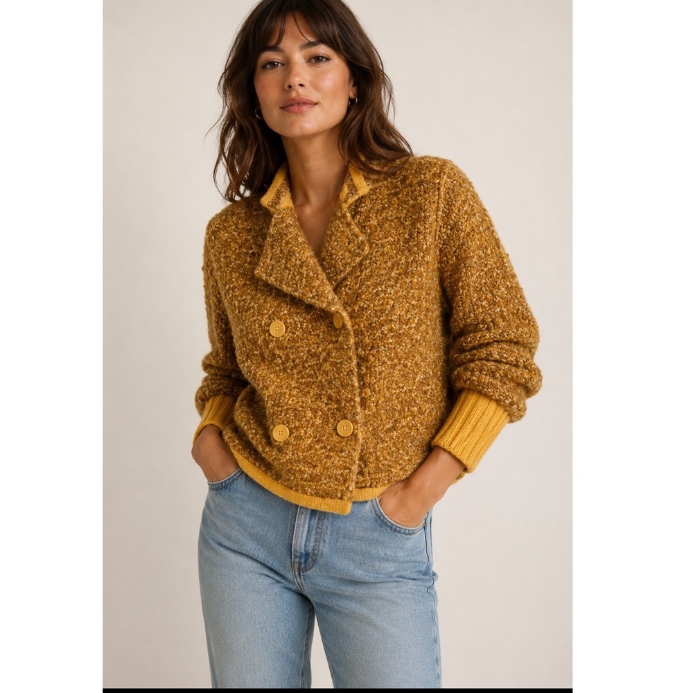 Grannycore Cottagecore Cardigan Sweater Hand- Knitted Gold Sz M Wool